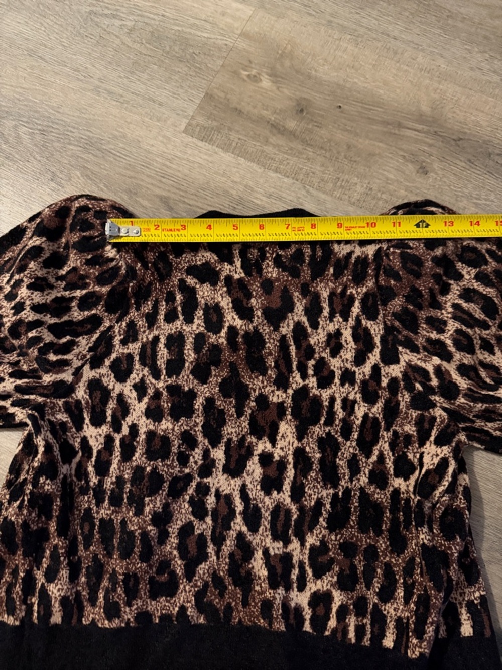 Alice and Olivia Kitty Leopard Puff-Sleeve Cardigan - Picture 12 of 12